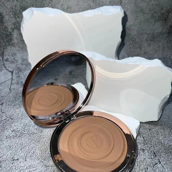 CHARLOTTE TILBURY BEAUTIFUL SKIN SUN KISSED GLOW BRONZER COLOR 1‎ FAIR/PALE NIB - Picture 4 of 6